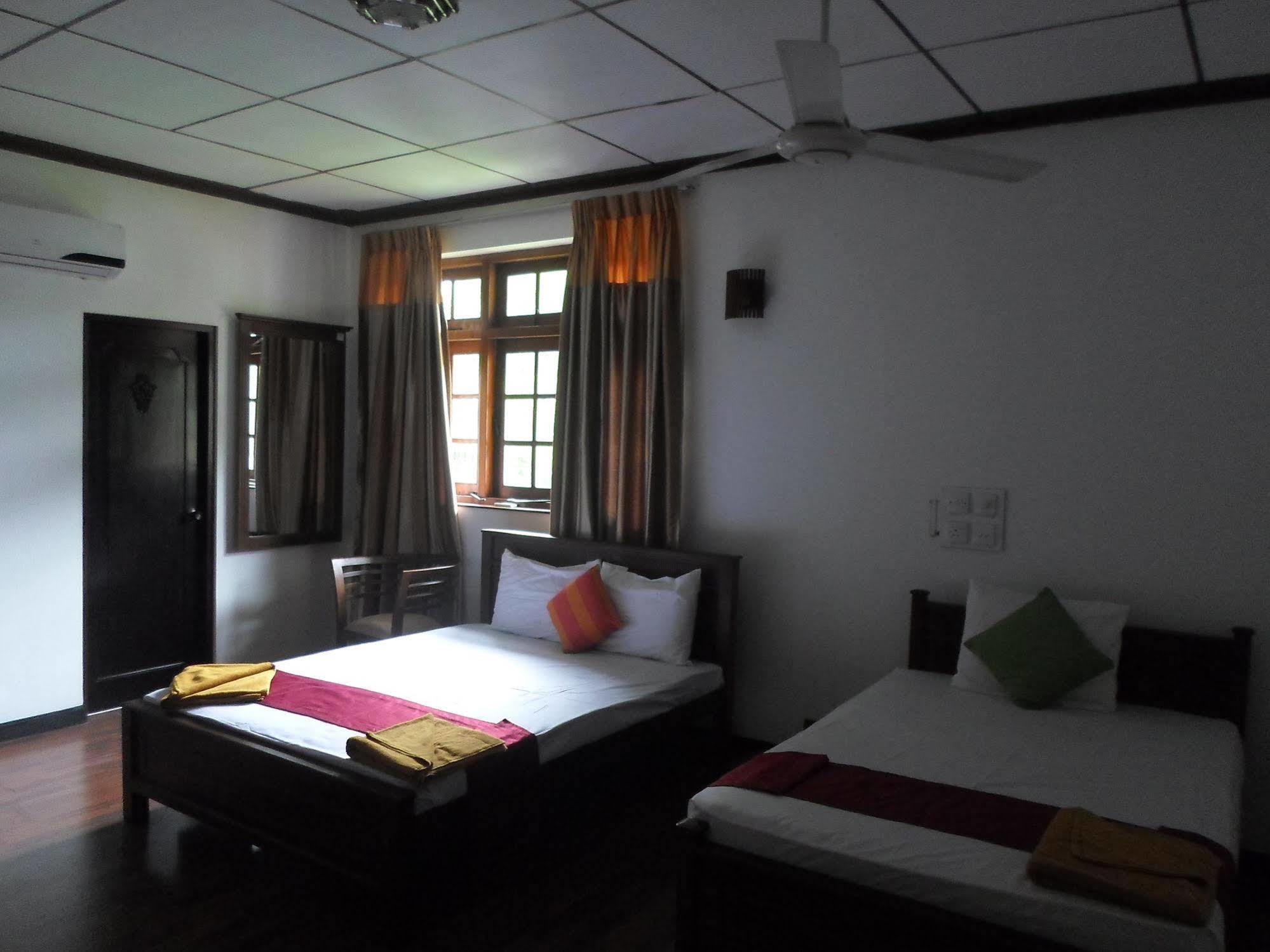 Kandy Green View Bungalow Экстерьер фото
